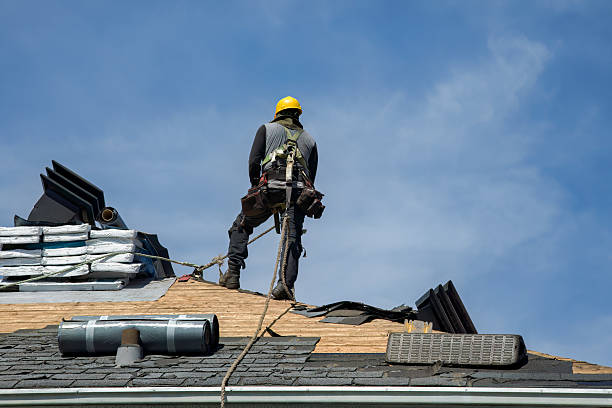 Professional Metal Roofing technician working in Hemlock, IN